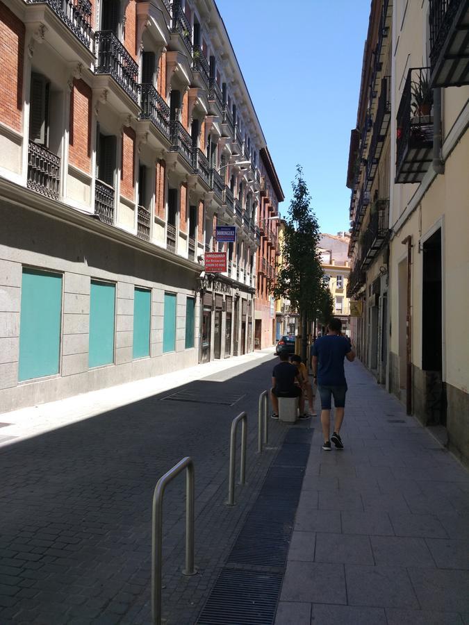 Pension Dominguez Madrid Exterior foto
